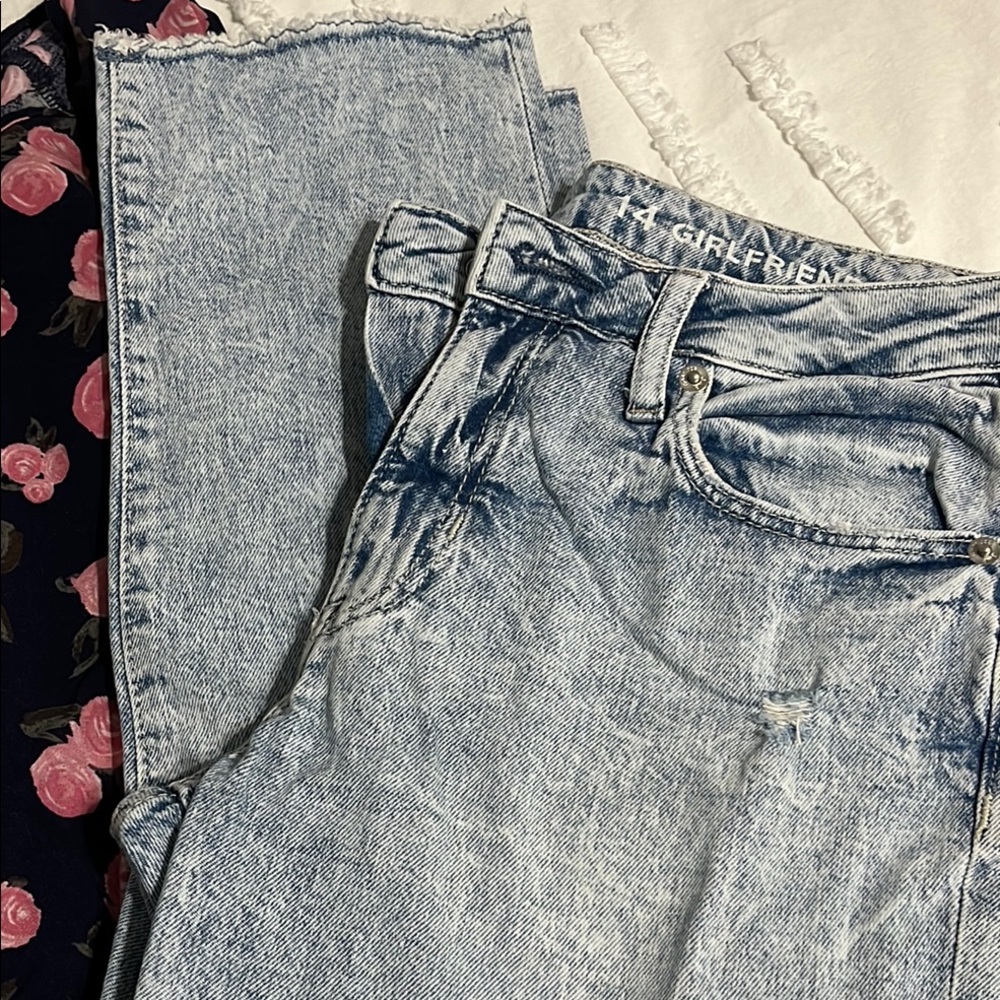 Distressed Light Blue Jeans